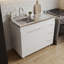 Armoire de base avec trois tiroirs et deux portes pour le rangement intérieur Ferretti-67509477