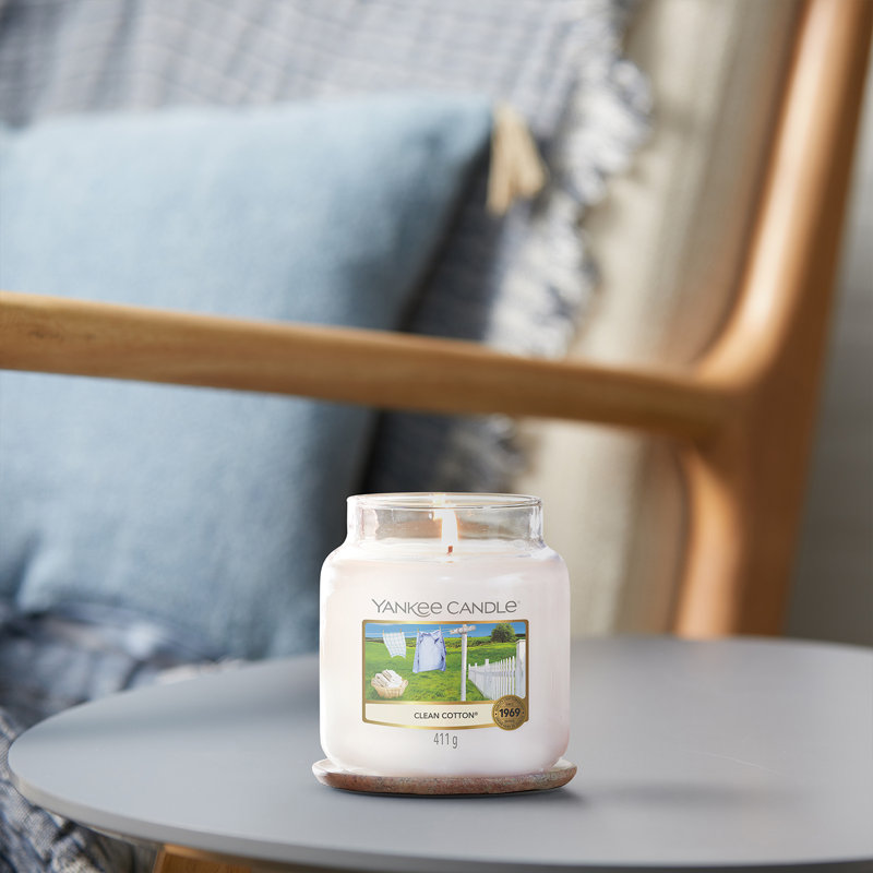 Clean Cotton Place Medium Scented Jar Candle By Yankee Candle