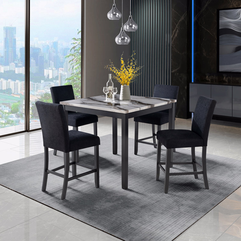 Bar Table And 4 Bar Dining Stools
