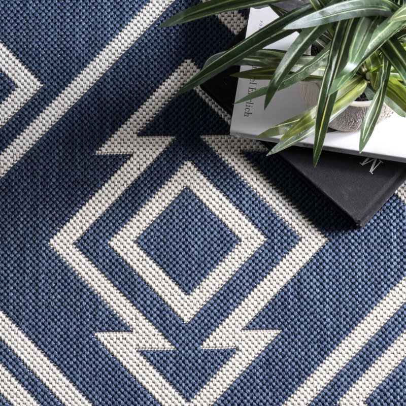 Tapis bleu tissé à la machine Alta, Rectangle 5 pi x 8 pi