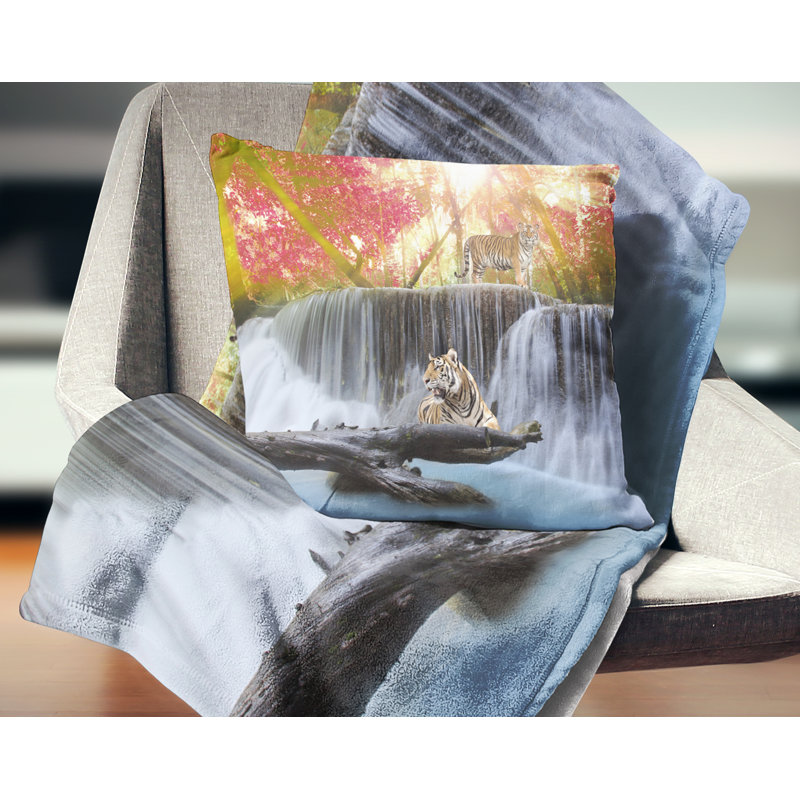 Tigre dans la jungle - coussin à imprimé paysage, 16 po x 1 po, Coussin décoratif
