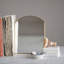 Miroir sur pied en métal arqué Pembreley