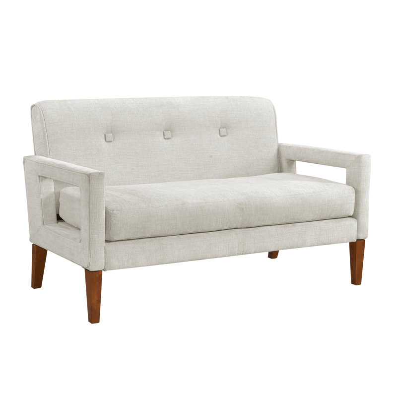 Chenille beige avec structure en bois massif et en contreplaqué, rembourrage en mousse au-dessus des ressorts ensachés, hauteur des accoudoirs de 23,5 po et pieds de 8,5 po