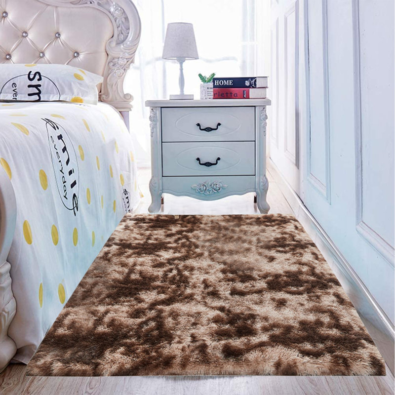 Berush Indoor Rug, Runner 1'7" x 5'3"