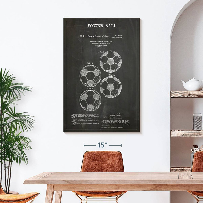 Ballon de soccer, brevet BW sur toile, H 30 po x l 45 po x P 1,25 po