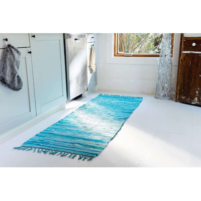Tapis contemporain Gwin de couleur arctique