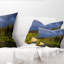 Lake on Alaska Under Clouds - Coussin décoratif à imprimé paysage