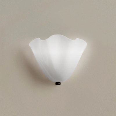 Applique murale contemporaine de style pacane avec abat-jour en verre, luminaire géométrique, blanc