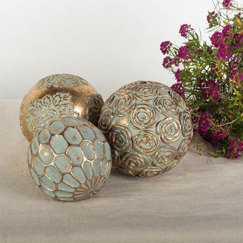 Light Green With Gold Floral Pattern Ball Decoration
