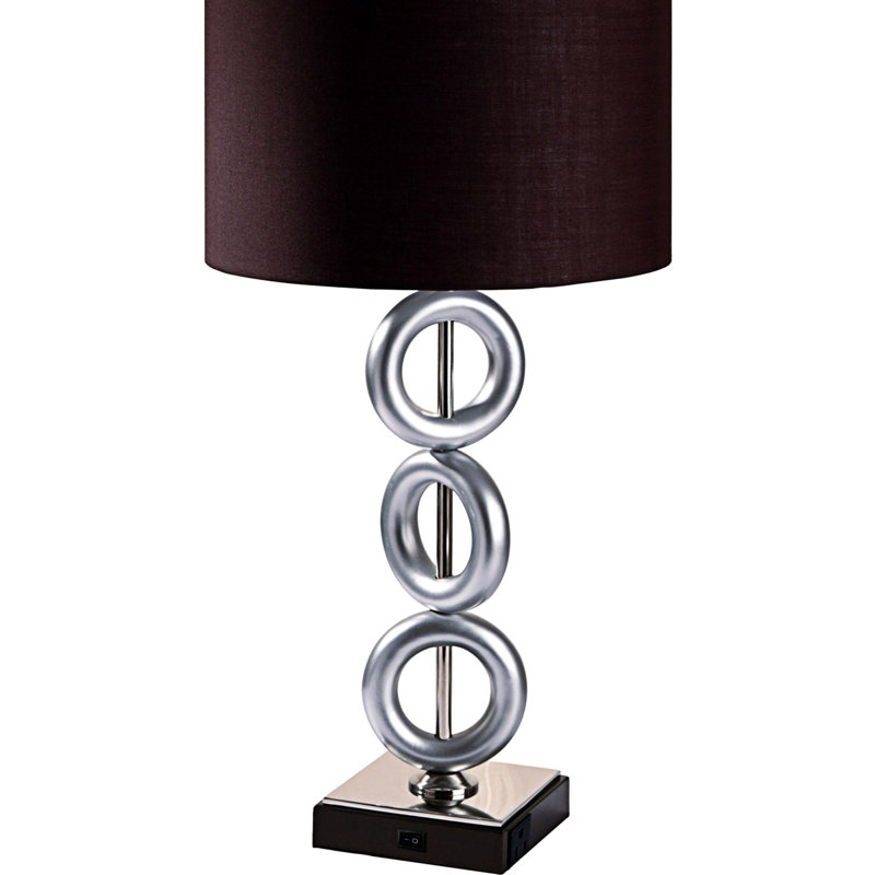 Lampe de table en métal