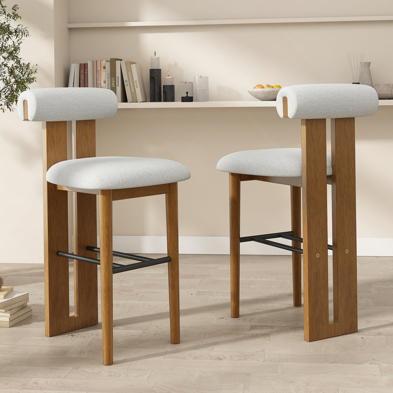 Ensemble de tabourets d'intérieur rembourrés fabriqués à partir de bois provenant de sources durables, idéal pour divers styles d'intérieur et sièges confortables