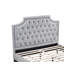 Lit double confortable et élégant avec tête et pied de lit rembourrés pour une expérience de chambre à coucher relaxante-142052002-142052003