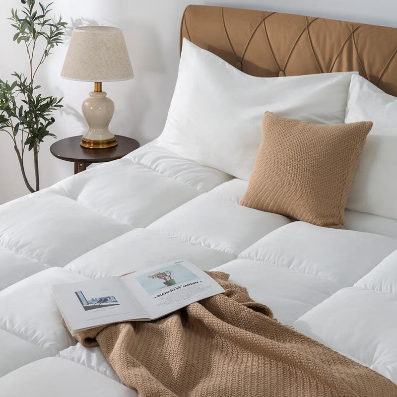 White Full Plush Down Alternative Mattress Topper