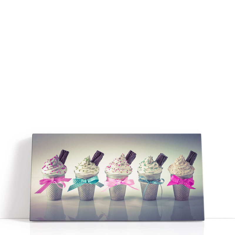 Whippy Ice Creams in a Row - reproduction d'art sur toile, H 30 po x l 60 po