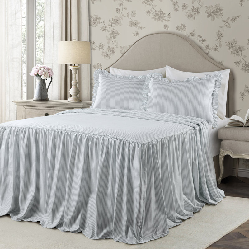 Reyna Microfiber Reversible 3 Piece Bedspread Set, King Bedspread + 2 King Shams, Lake Blue