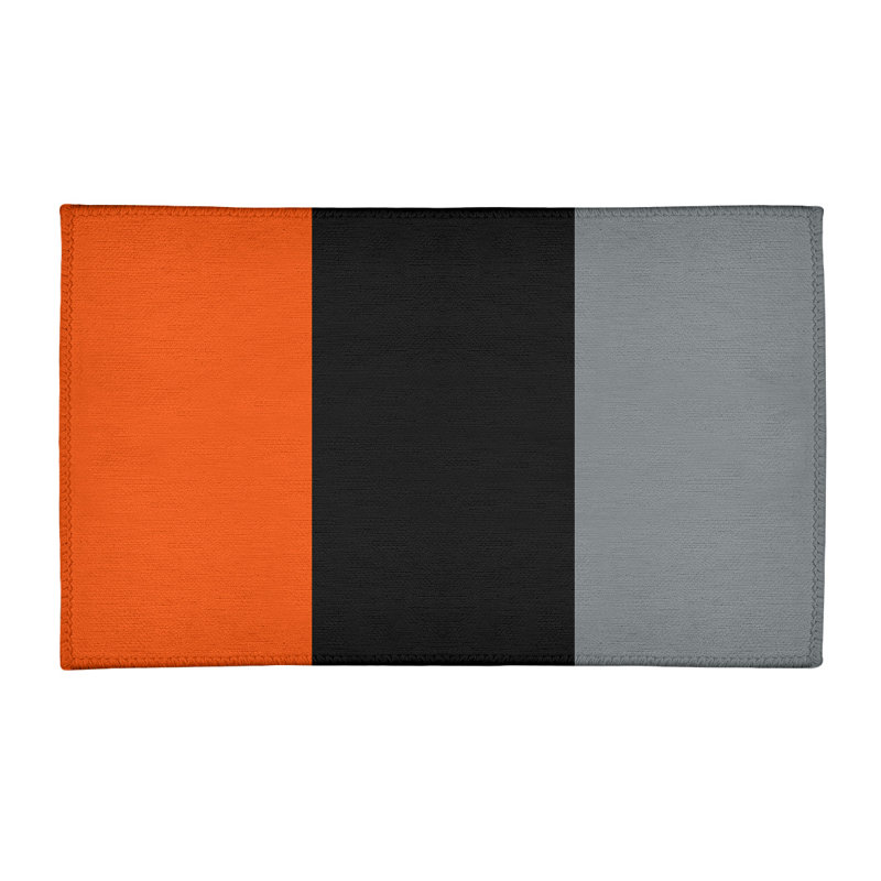 Tapis noir NHS National Hockey Stripes, Rectangle 2 pi x 3 pi
