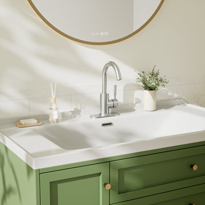 Single-Hole Single-handle Bathroom Faucet with Drain Assembly