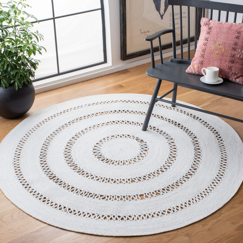 Round Hand Braided White Area Rug, Round 3'