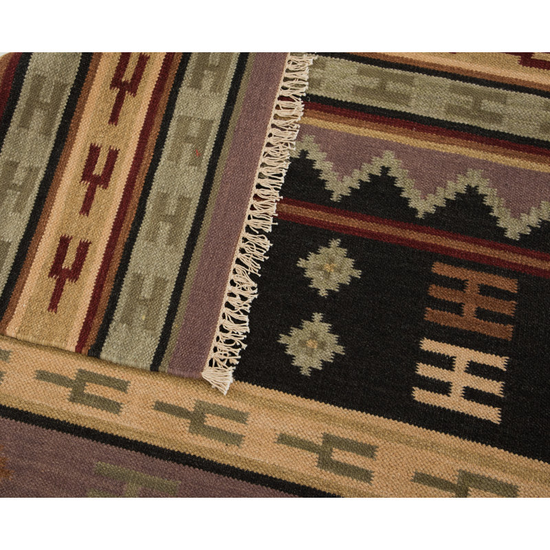 ProGarage Wool Southwestern Indoor Rug, Rectangle 5' x 8'