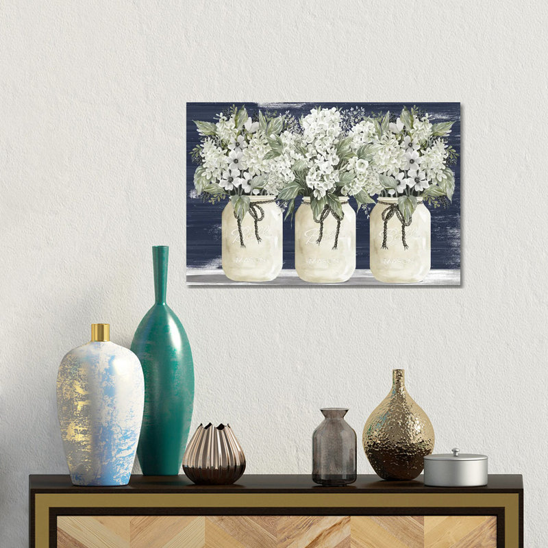 Trio de fleurs blanches - Giclée sur toile tendue avec châssis, H 12 po x l 18 po