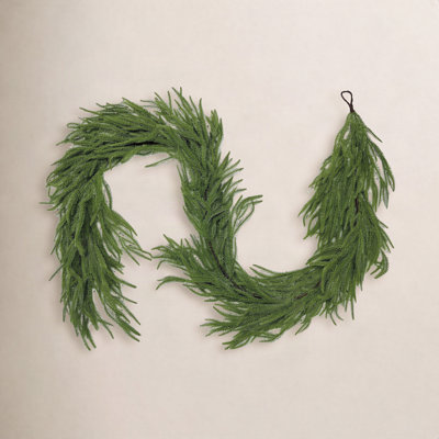 Pre-Lit Norfolk Pine Christmas Garland