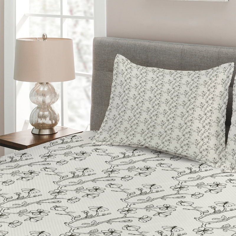 Farmhouse / Country Polyester Floral Coverlet