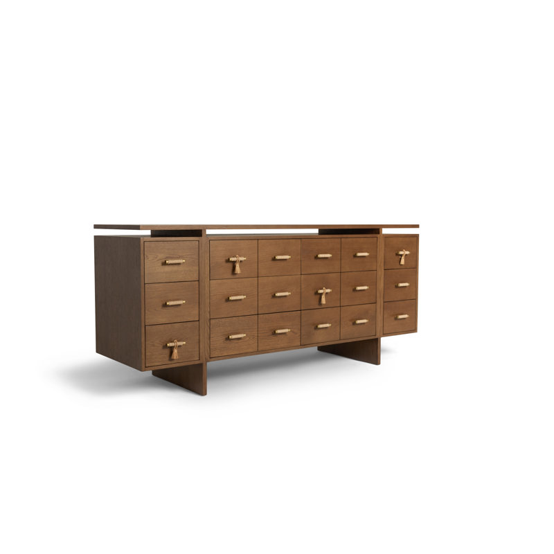 Amaryllis Dresser