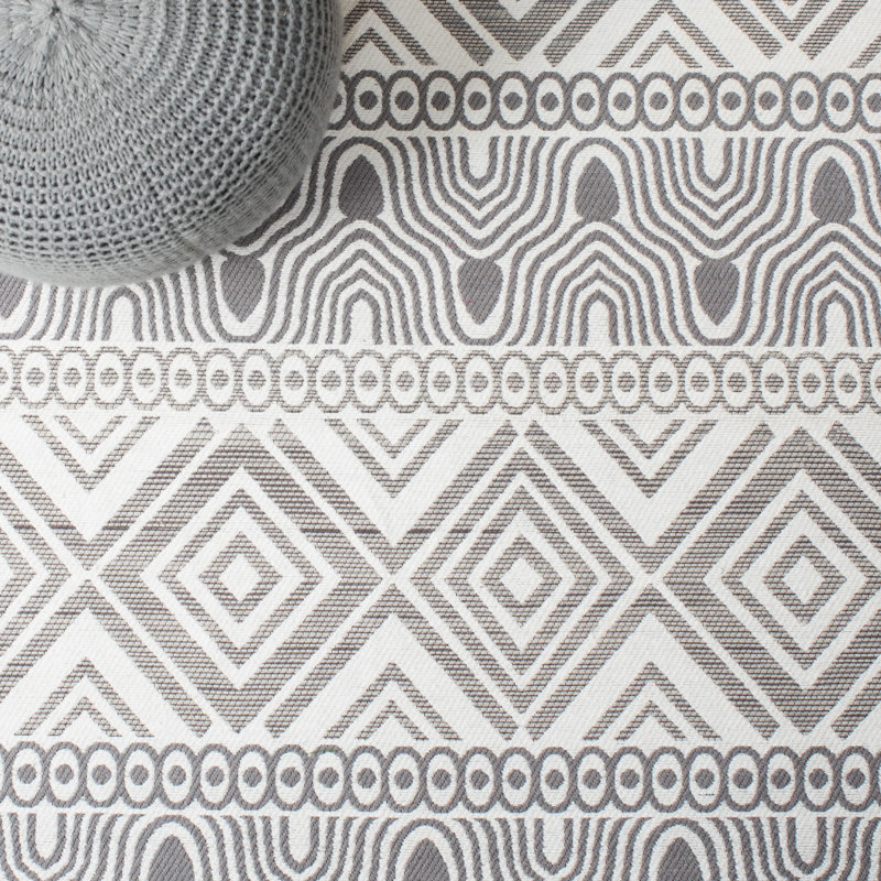 Avalyn Hand Woven Performance Southwestern Rug, Rectangle 5' x 8'