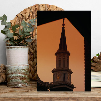 Faible angle de vue de Christ Church in Old Town, Alexandria, Virginia, États-Unis, art contemporain abstrait, art mural