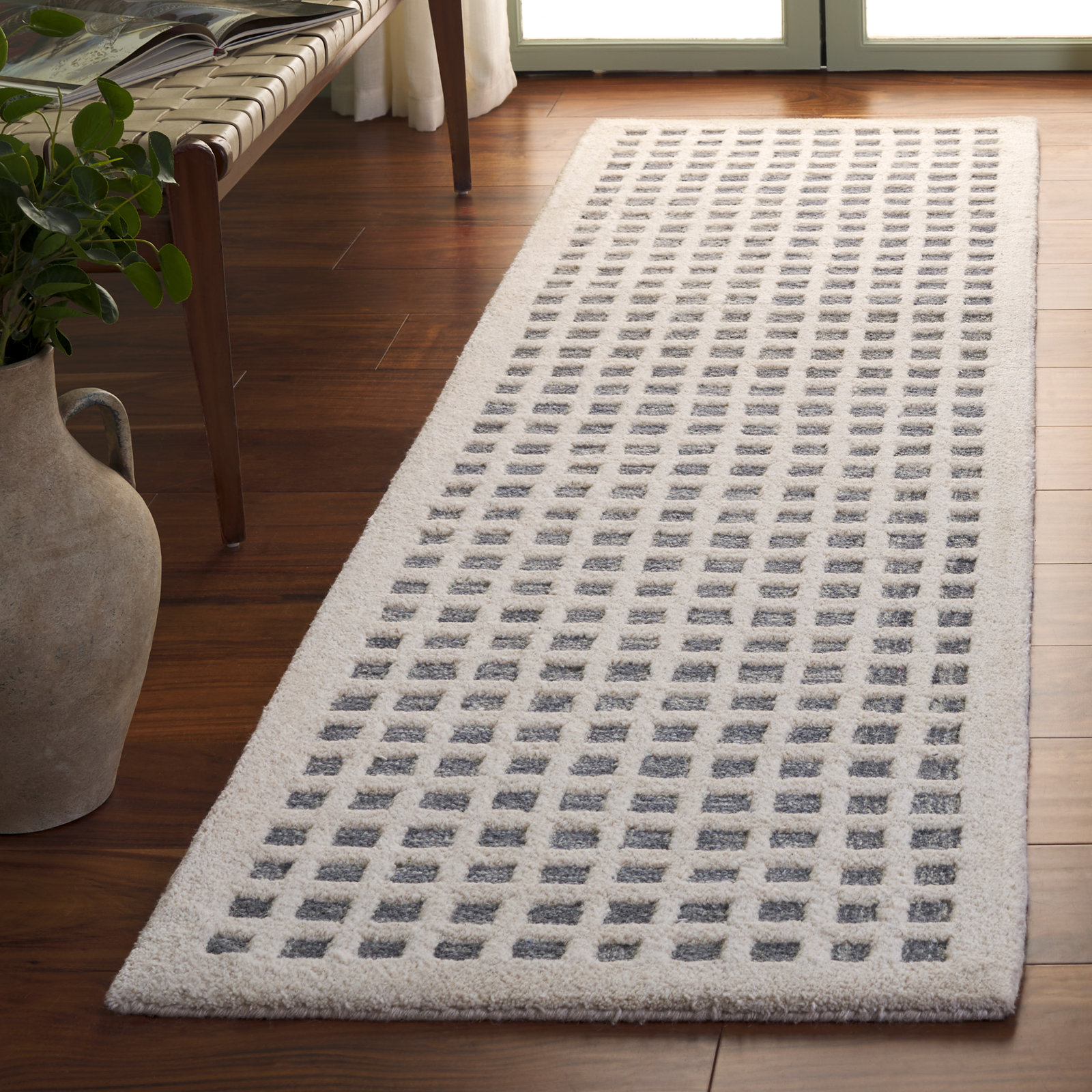 705 Hand Tufted 85% Wool; 15% Cotton Geometric Rug, Runner 2'3" x 8'