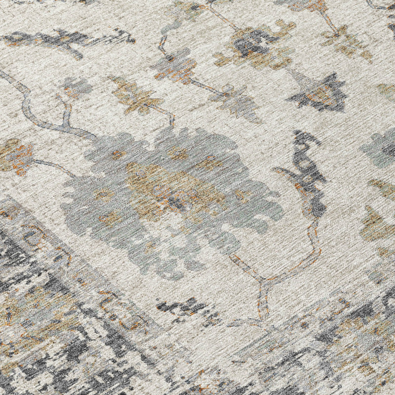Machine Washable Indoor/Outdoor Xhevrie Ivory Rug, Round 8'