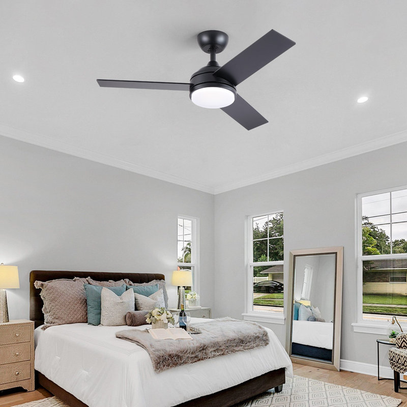 Ventilateur de plafond intelligent noir de 42 po avec DEL blanche brillante intégrée, travail avec l'application Tuya et aide vocale