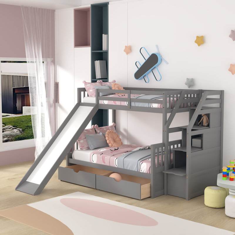 Lit superposé simple au-dessus de 2 tiroirs avec tablettes Gelya par Harriet Bee, gris