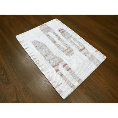 Tapis oriental 2 pi 2 po x 3 pi blanc, motif suédois minimaliste, en laine biologique, mat, échantillon et tapis
