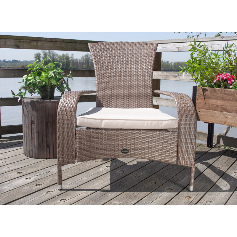 Fauteuil de patio avec coussin Muskoka, Structure brun caramel / coussin brun caramel