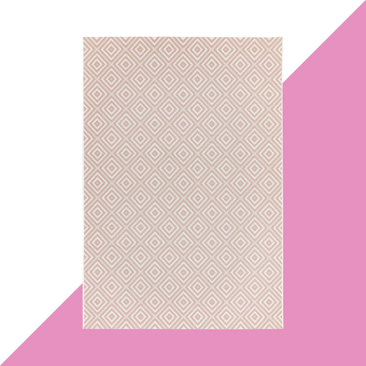 Carruth Geometric Indoor / Outdoor Area Rug