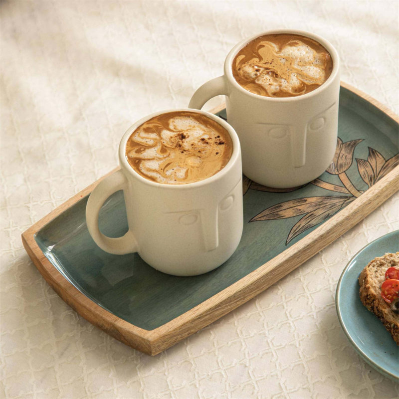 Ensemble de 2 tasses en céramique fabriquées à la main en céramique beige avec un motif de visage Moai unique, parfait pour les boissons douillettes et le patrimoine