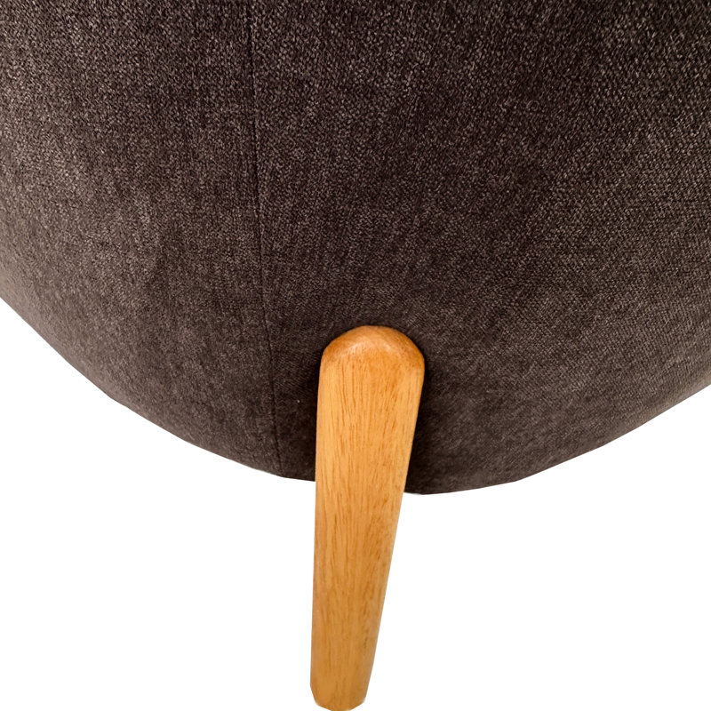 Fauteuil rembourré pour le salon, ton brun, structure en bois de pin, assise mi-moelleuse moelleuse, style moderne simple avec pieds en caoutchouc jaune, bureau idéal et look décontracté, contreplaqué principal