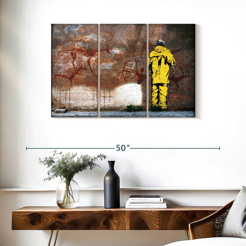 Leisha Street Cleaner, 24" H x 38" W
