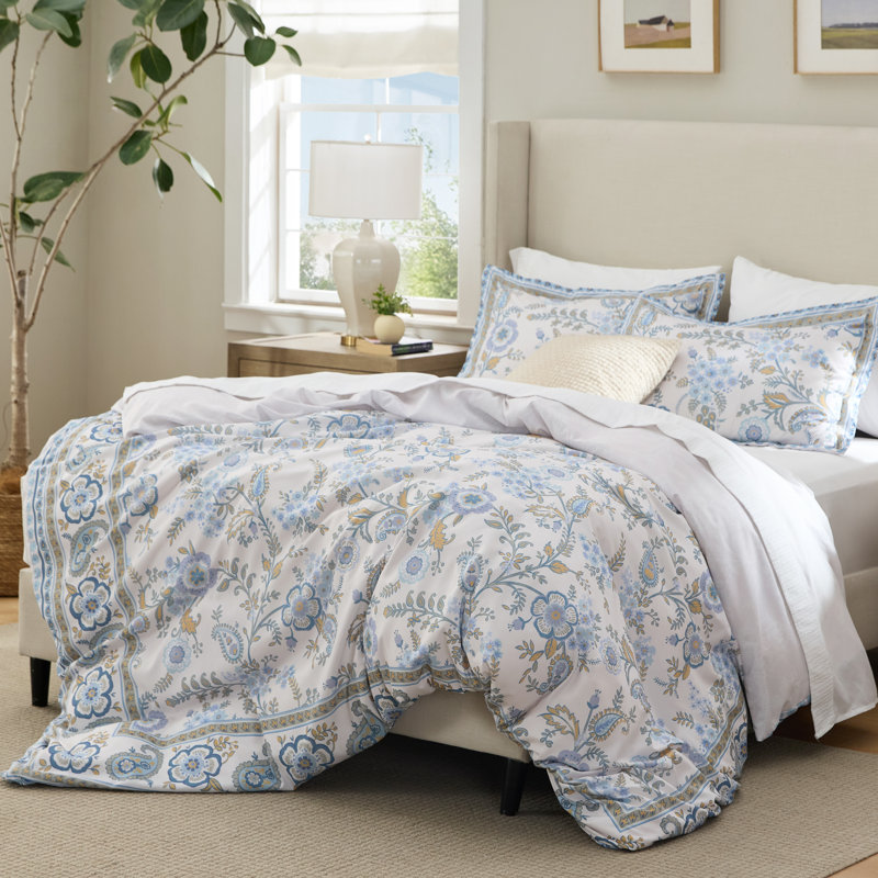 Bedsure Reversible Cute Flower Patterned Bedding Duvet Cover, Queen Duvet Cover + 2 Shams, Paisley Scrolls