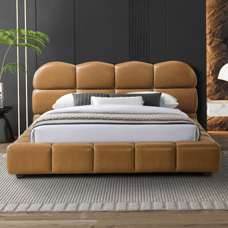 Lit plateforme Marietta Mid-Century avec tête de lit capitonnée, Grand
