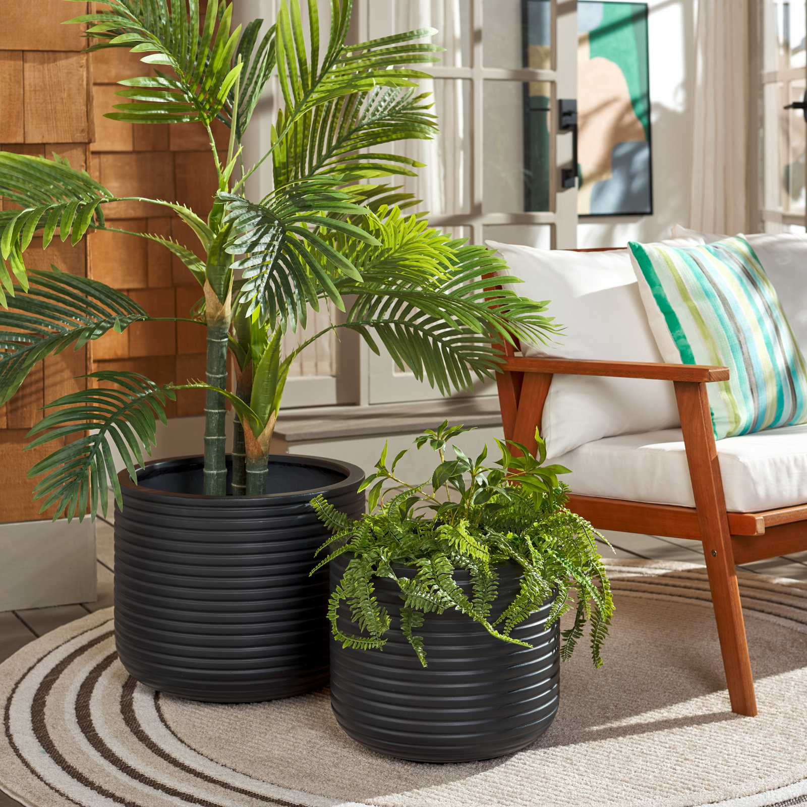 Norah 18" Pot Planter, Black