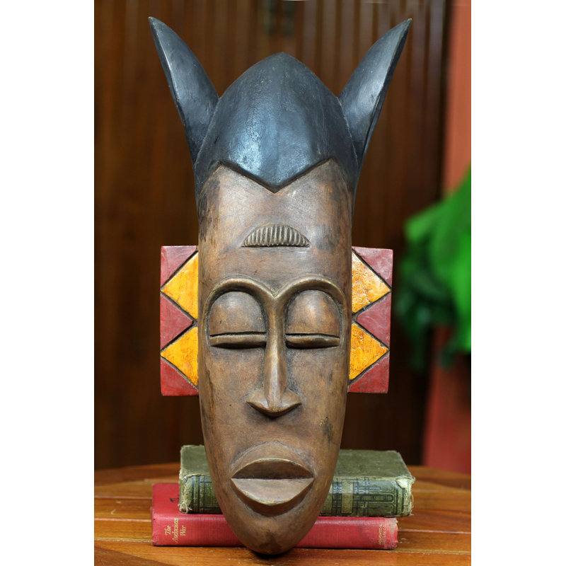 Décor de mur de masque en bois d'ashanti de chef épée de chef