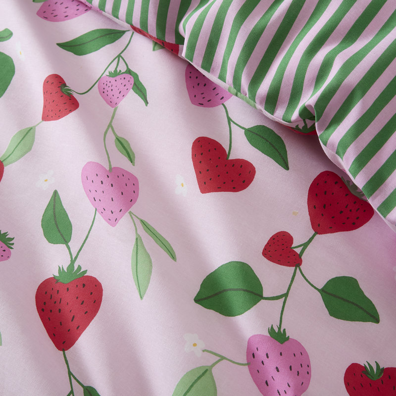 Fun Strawberries Cotton Blend Floral Duvet Cover Set, Double
