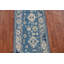 Tapis de couloir bleu à motif géométrique Oushak
