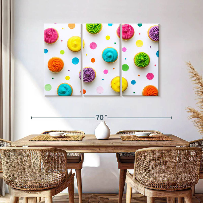 Yarlin Cupcakes, 36" H x 57" W