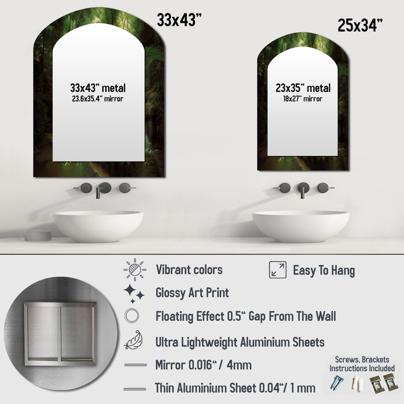 Miroir mural Waterfall In Dense Forest II - Green Arch, 34 po x 25 po