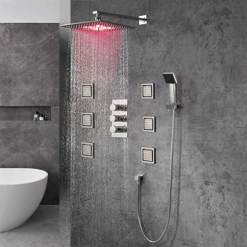 Ensemble de douche à jets en acier inoxydable avec douche à main Milan