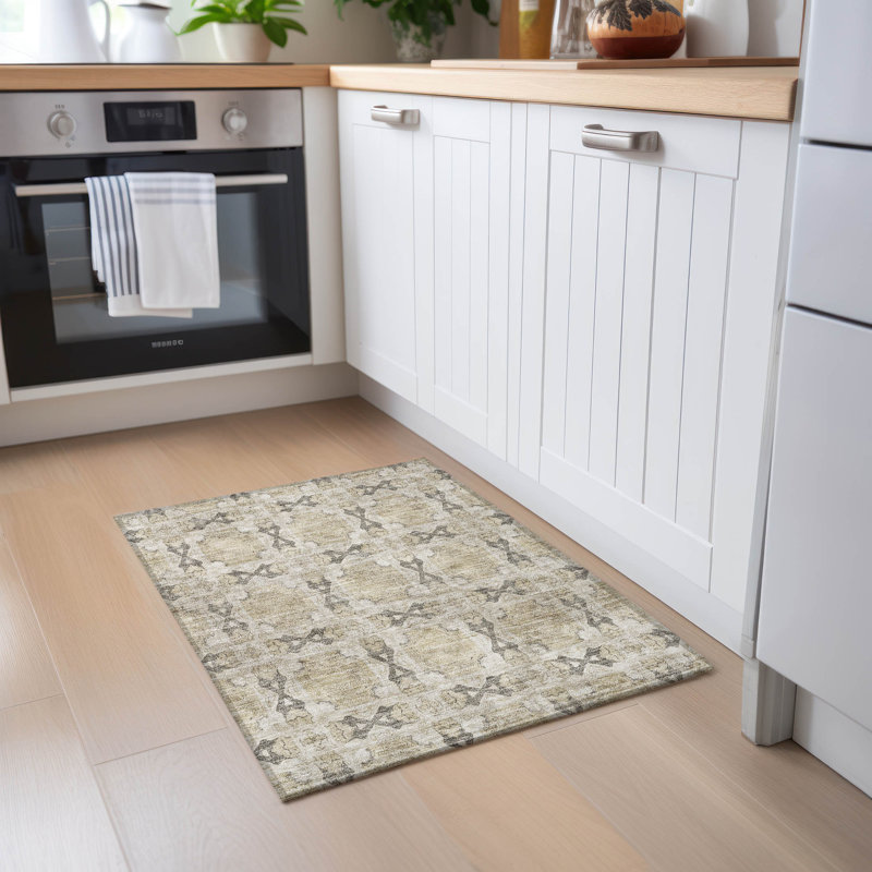 Washable Floral Indoor / Outdoor Rug, Rectangle 1'8" x 2'6"
