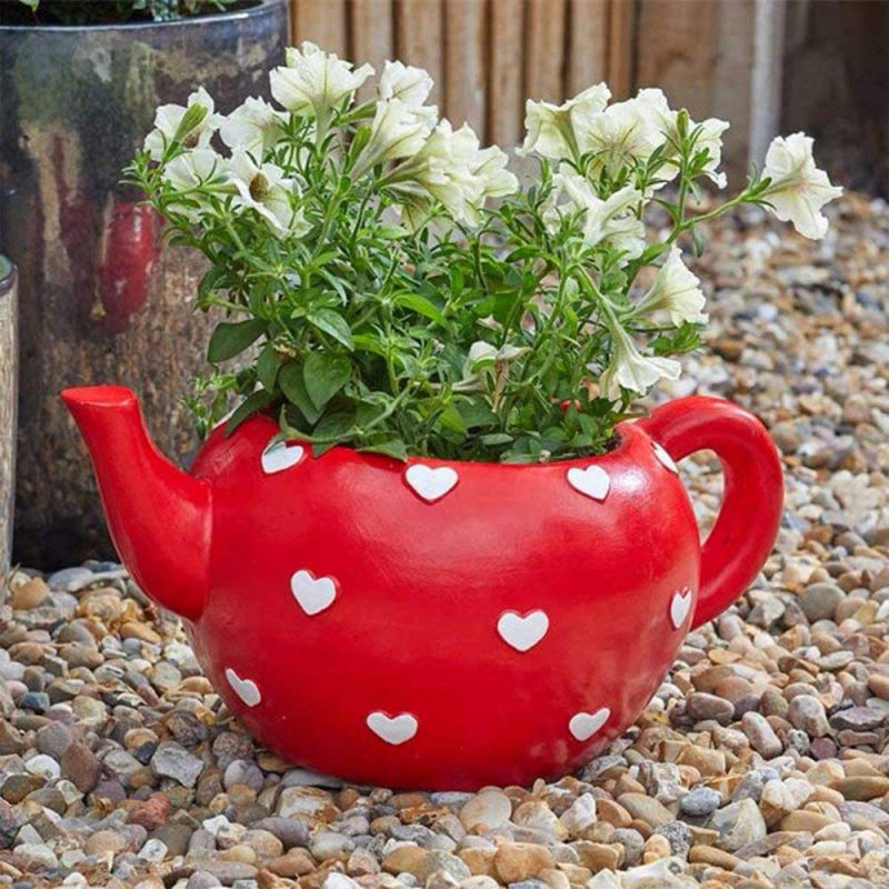 Tamoa Statue Planter